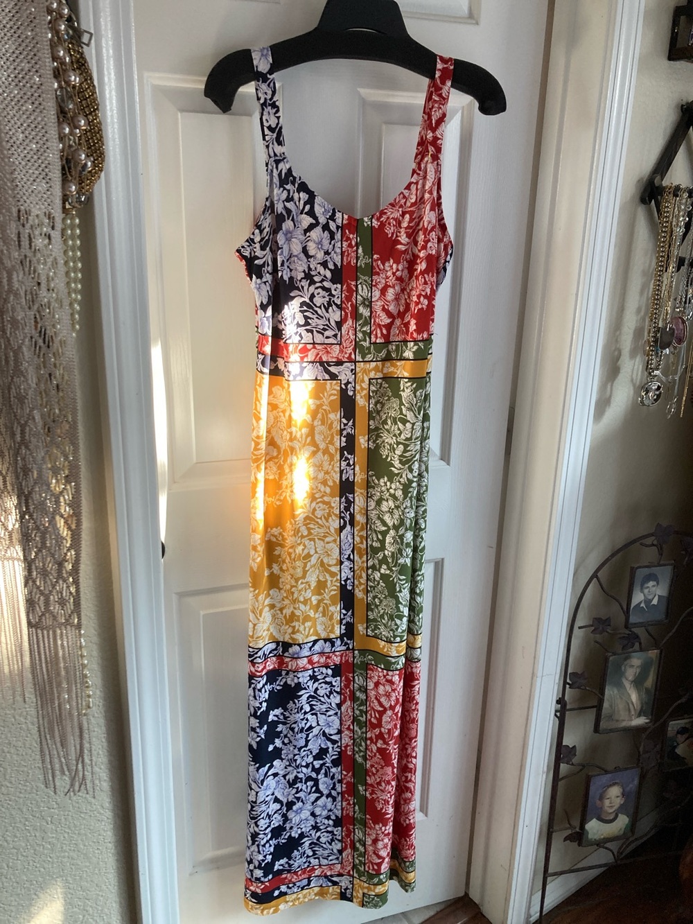 Sleeveless Colorblock Floral Maxi Dress - Multicolor